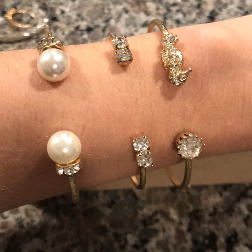 Set of three bangles